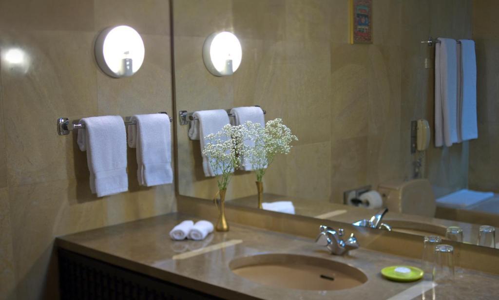 Mir Amin Palace Bajt ad-Din Pokój zdjęcie